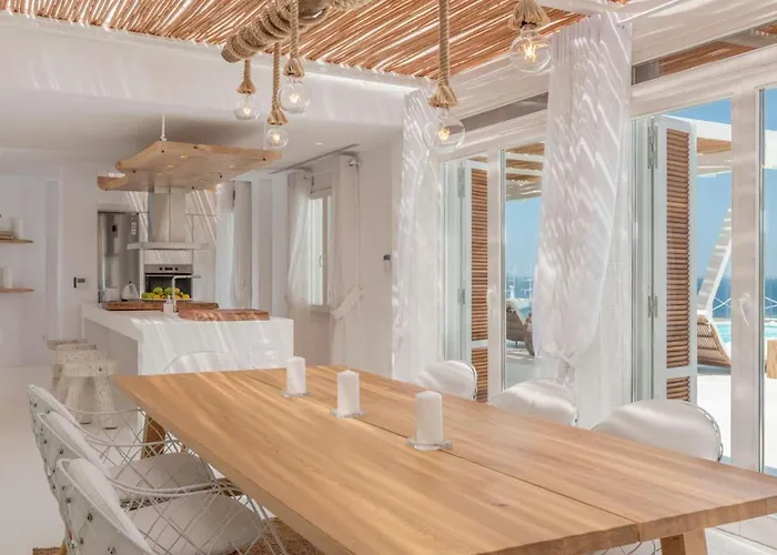 Luxury Ocean View Centre *